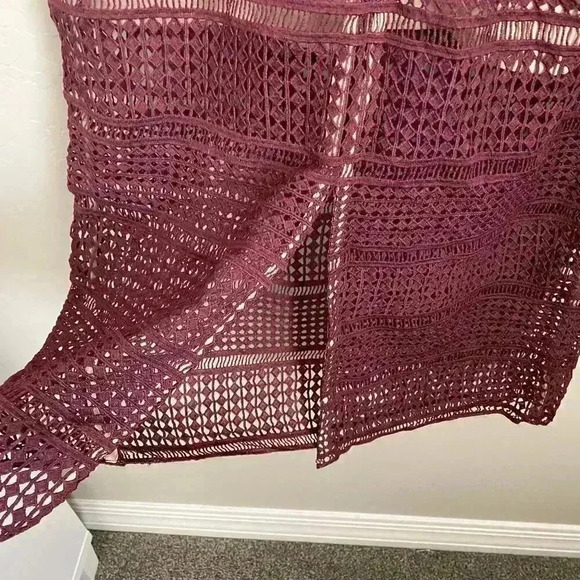 Keepsake‎ Sweet Nothing Burgundy Lace Midi Dress - Picture 10 of 16